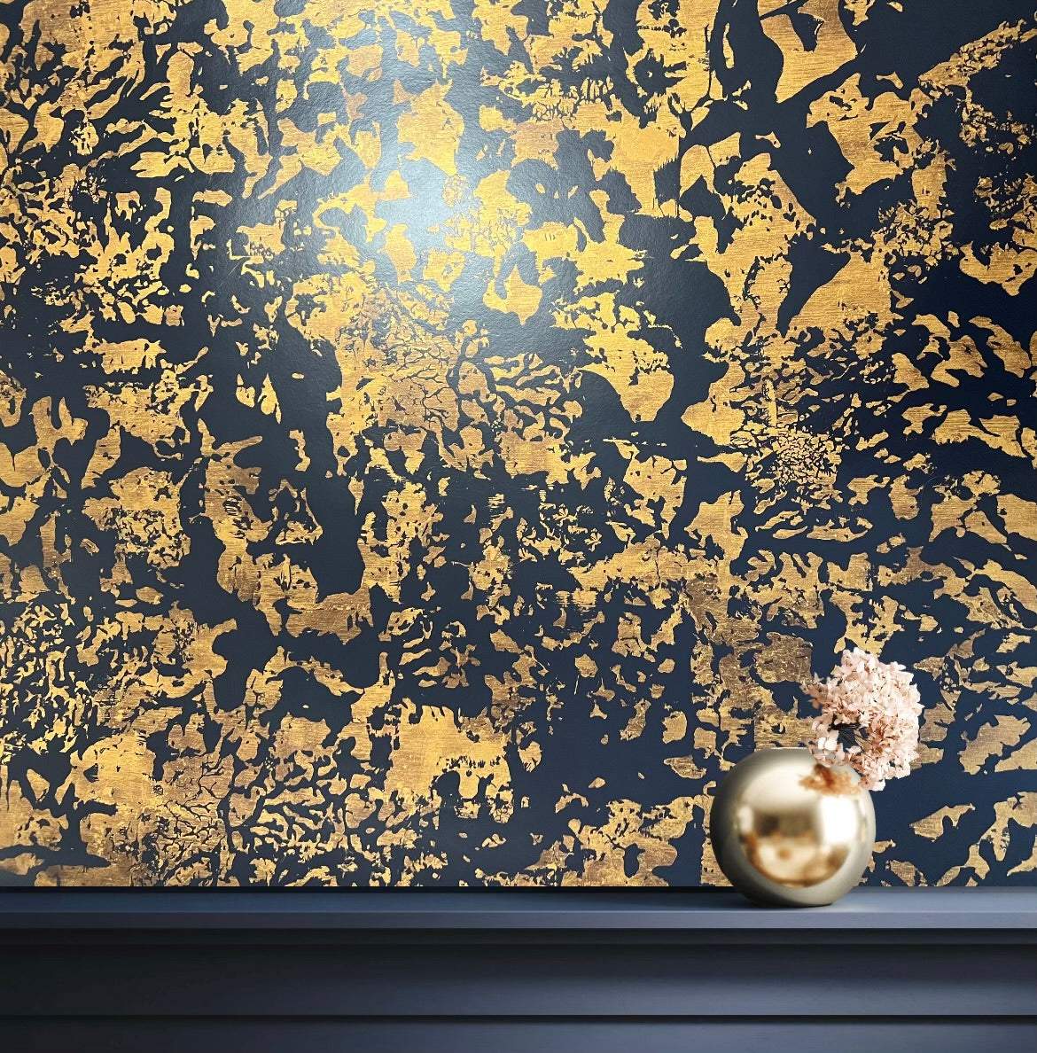 PATINA METALLICS WALLPAPER: Black & Gold (2 Roll Pack)